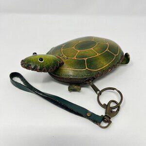 Hand Made Embossed Leather Green Turtle Coin Purse Wristlet Bag Purse Animal